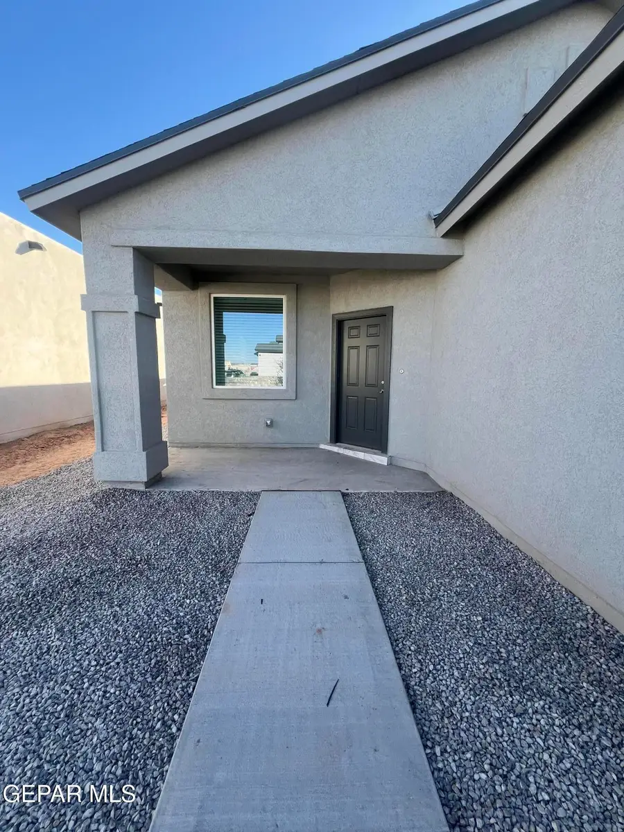 7336 Norte Brasil Drive, El Paso, TX 79934 - Image #2