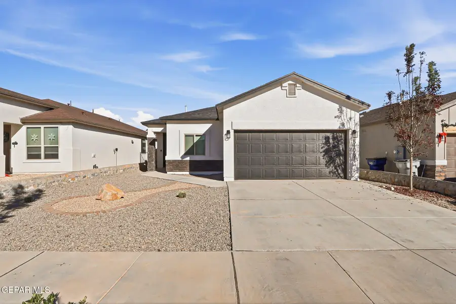 51081 Desert Sunflower Avenue, El Paso, TX 79934 - Image #2