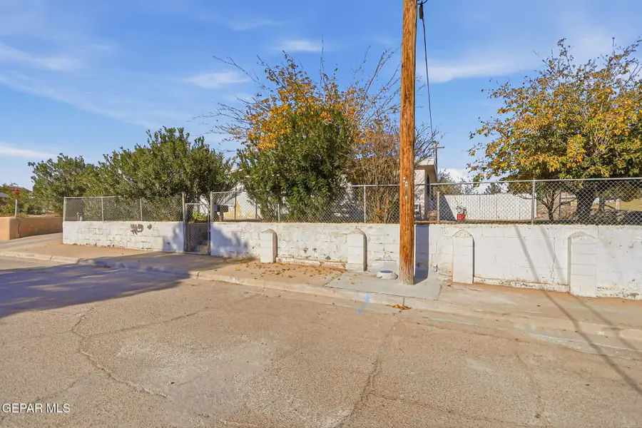749 Hilton Avenue, El Paso, TX 79907 - Image #2