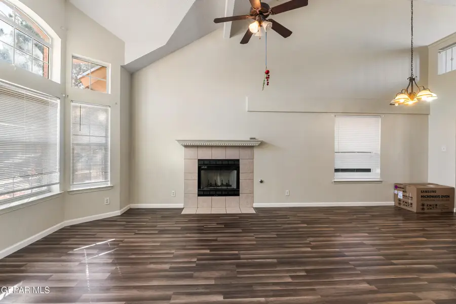 5453 Rick Husband Drive, El Paso, TX 79934 - Image #3