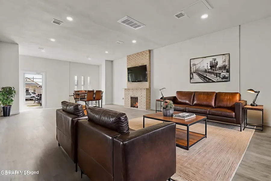 1209 Wyoming Avenue, El Paso, TX 79902 - Image #3