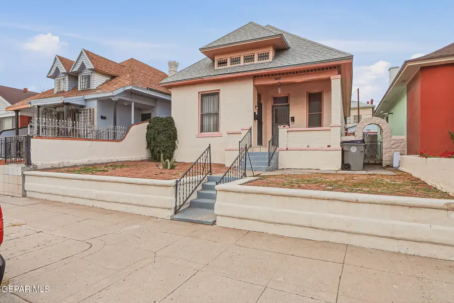 1517 Yandell #A&B, El Paso, TX 79902 - Image #2