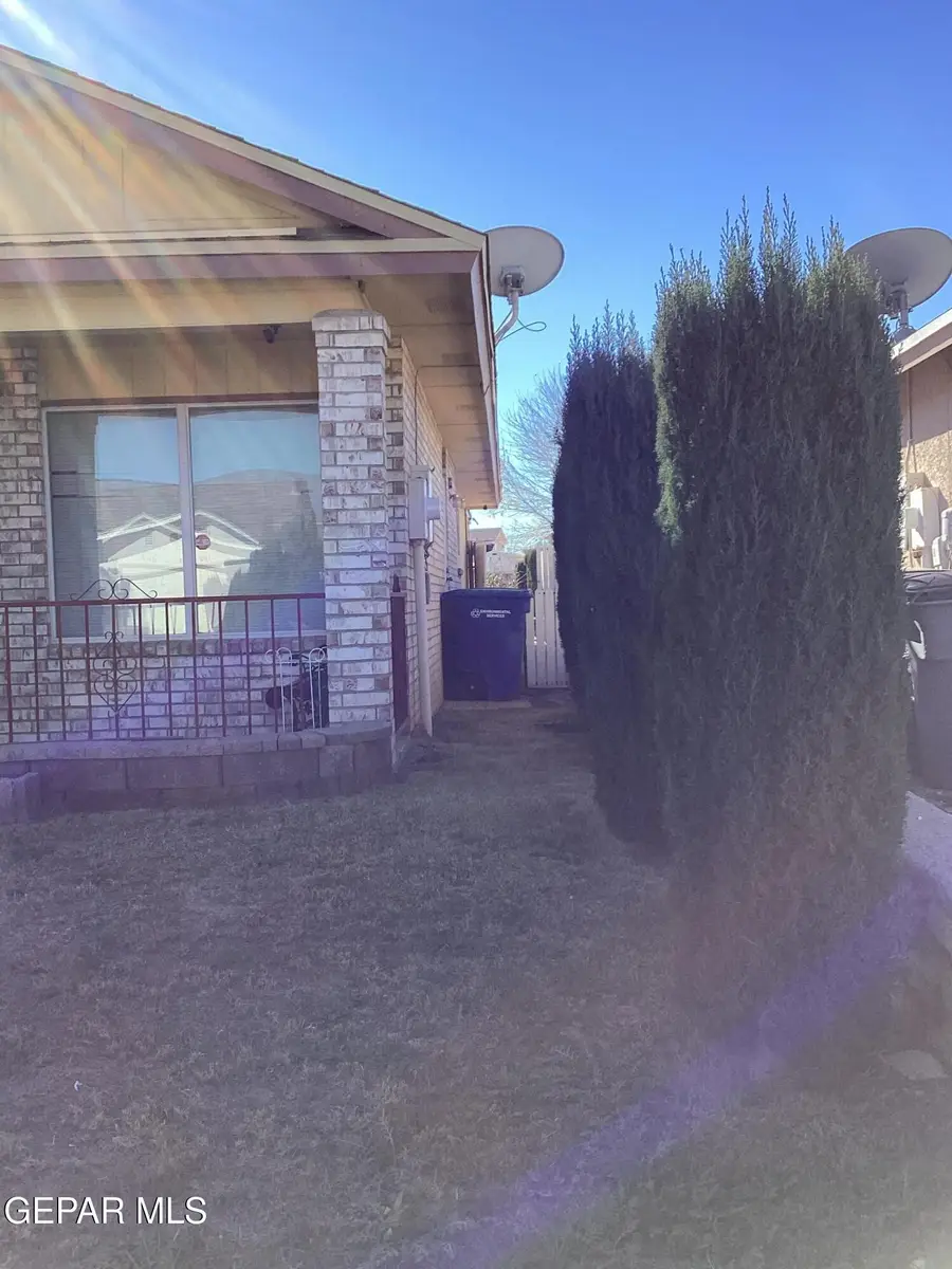 12234 Via Campo Drive, El Paso, TX 79936 - Image #3