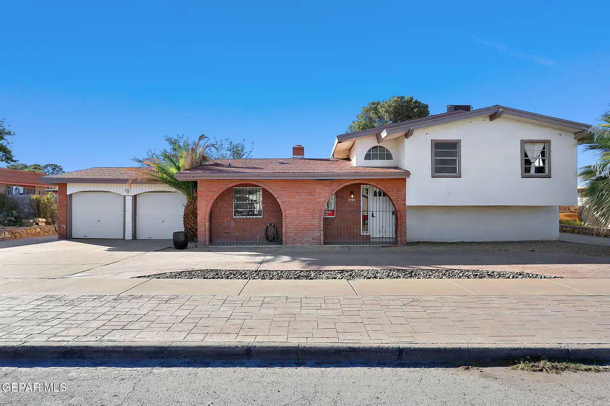 3705 Roslyn Drive, Horizon City, TX 79928 - Image #1