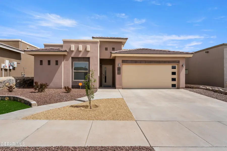 236 S Manzanita Drive, El Paso, TX 79928 - Image #2