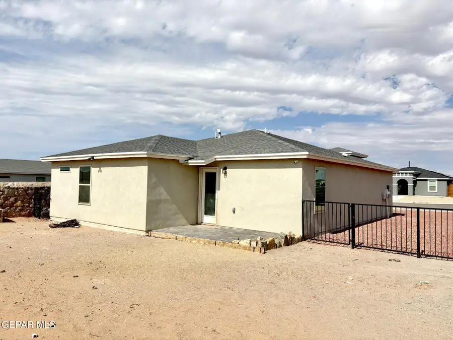 14576 Faxon Yucca Avenue, Horizon City, TX 79928 - Image #3