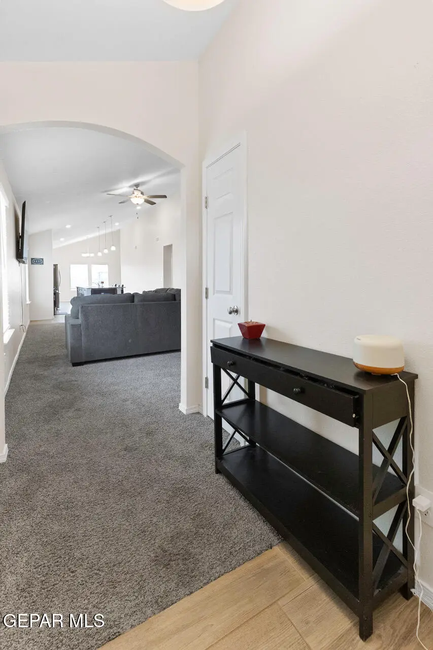 11288 Santa Barbara, Socorro, TX 79927 - Image #2