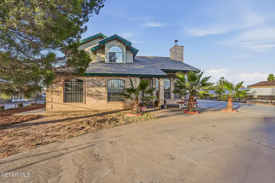 155 Escalante Drive, Socorro, TX 79927 - Image #2