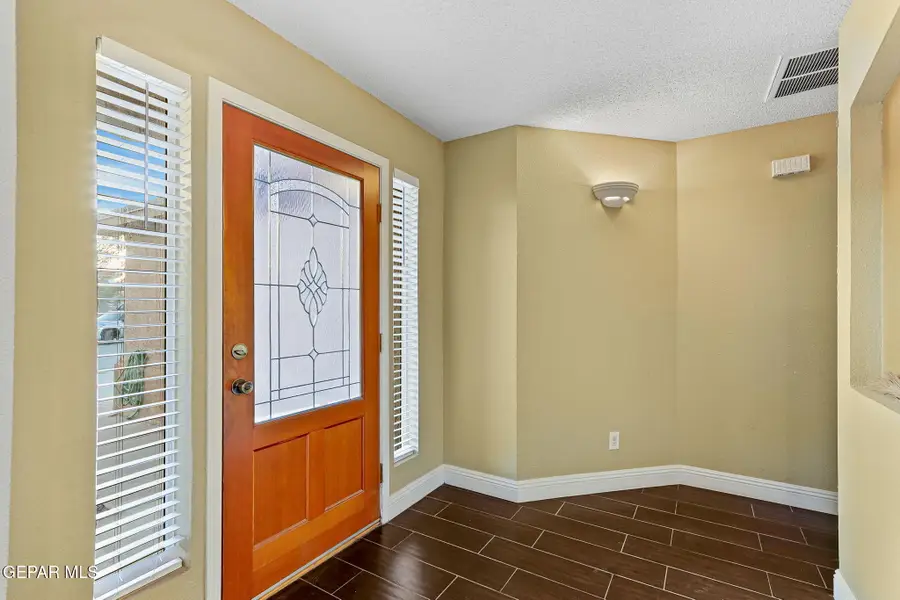 412 Emerald Trail Way, Horizon City, TX 79928 - Image #2