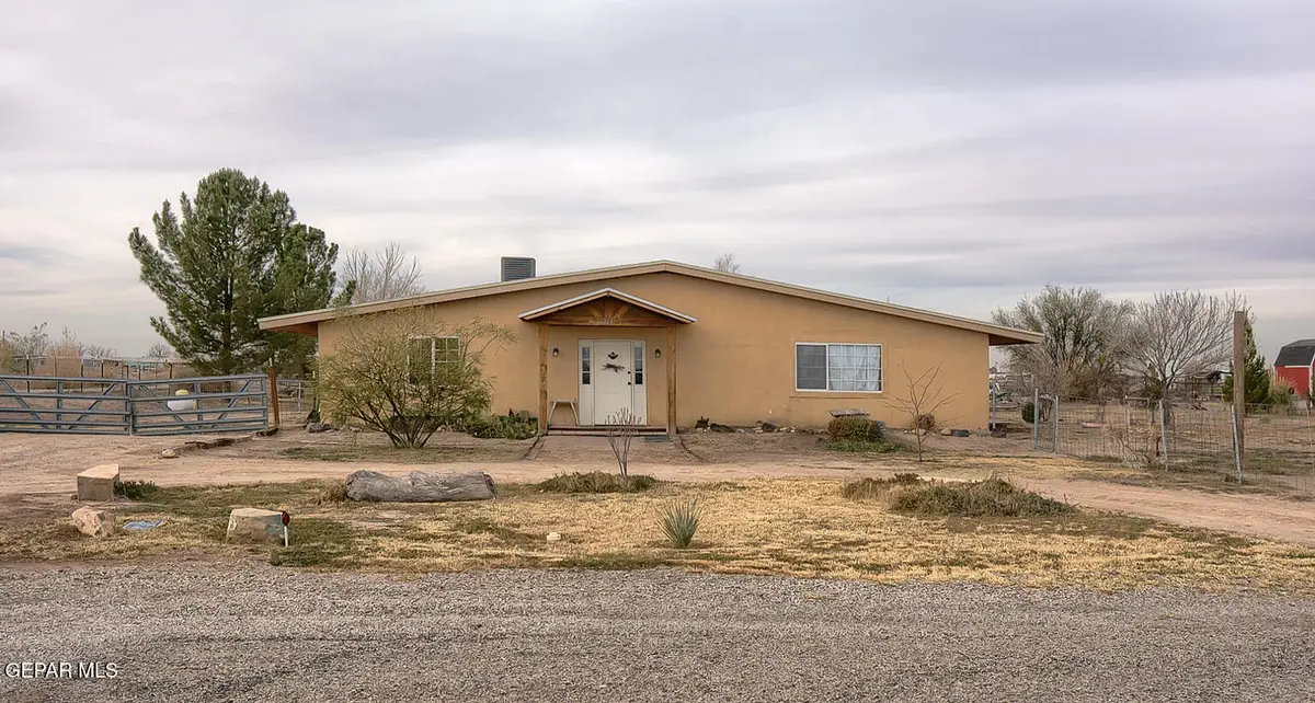 261 Indian Head Rd Road, Tornillo, TX 79853 - Image #1