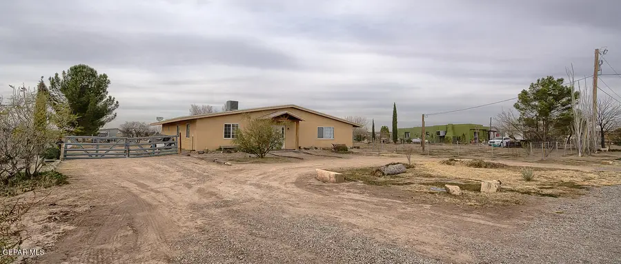 261 Indian Head Rd Road, Tornillo, TX 79853 - Image #3