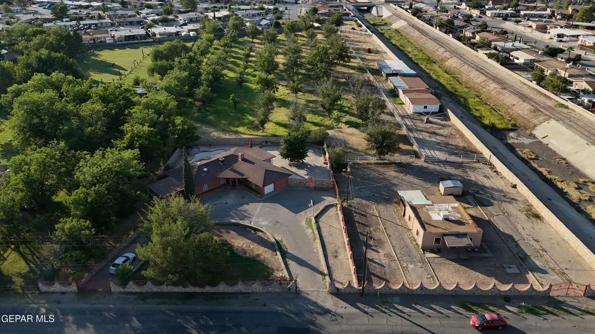 875 Le Barron Road, El Paso, TX 79907 - Image #1