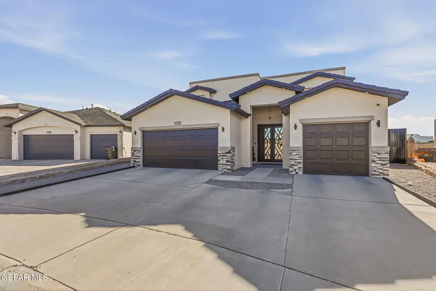 12892 Jonathan Raul, El Paso, TX 79928 - Image #2