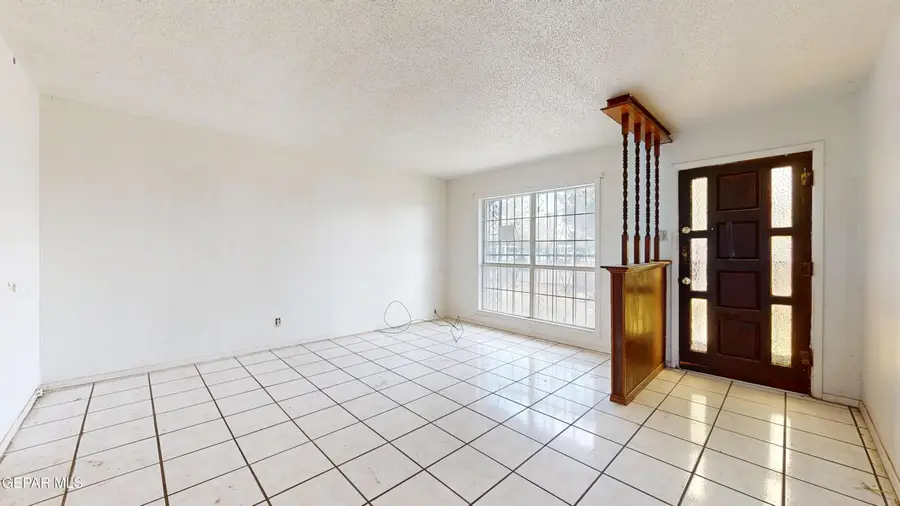 135 Baywood Road, El Paso, TX 79915 - Image #3