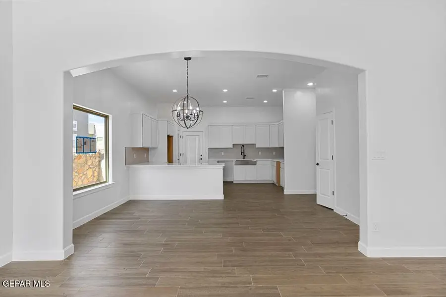 421 Deserts Drive, Socorro, TX 79927 - Image #3