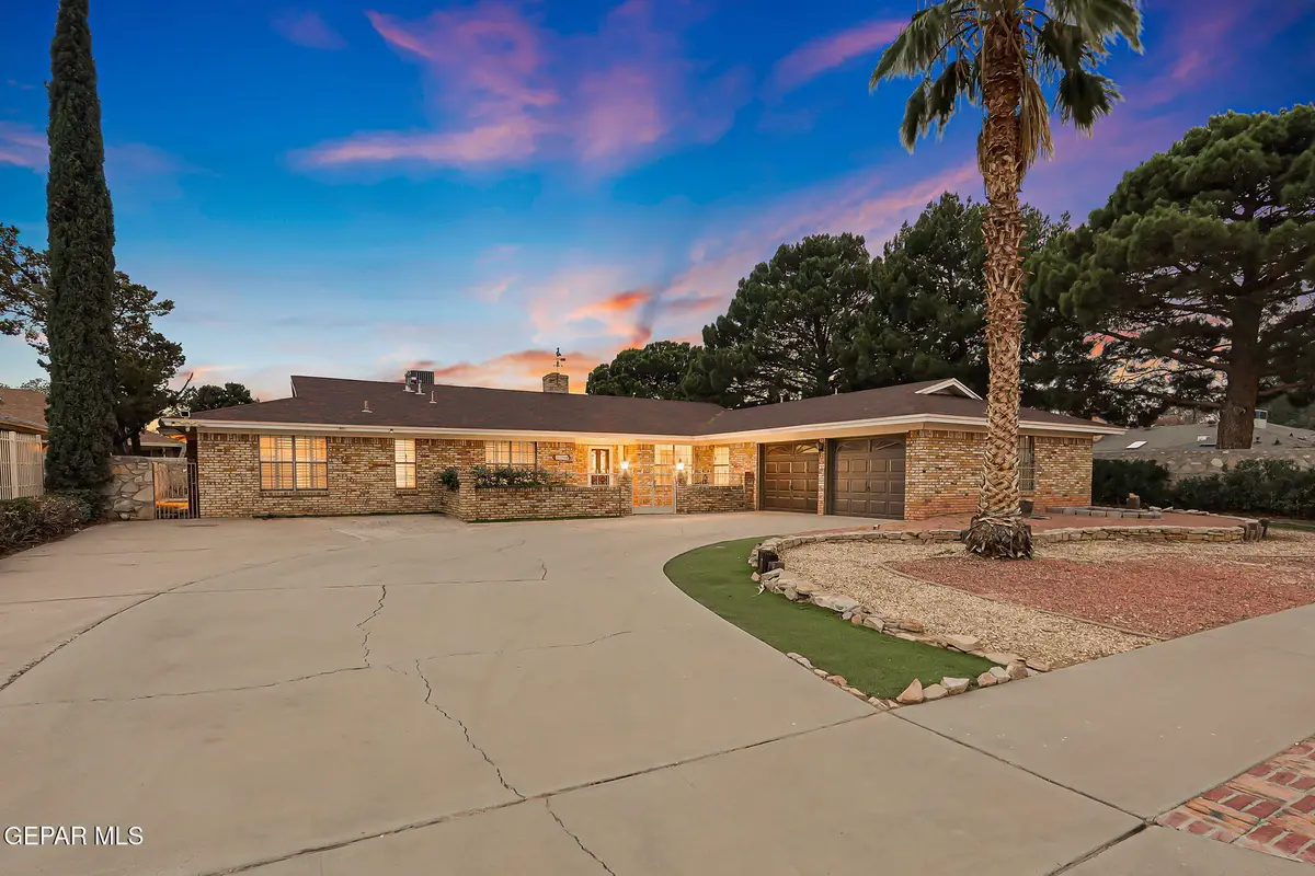 11204 Bob Mitchell Drive, El Paso, TX 79936 - Image #1