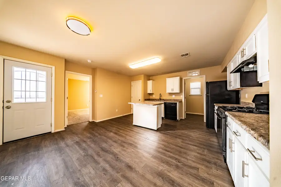 801 Nuevo Desierto Drive, Horizon City, TX 79928 - #3