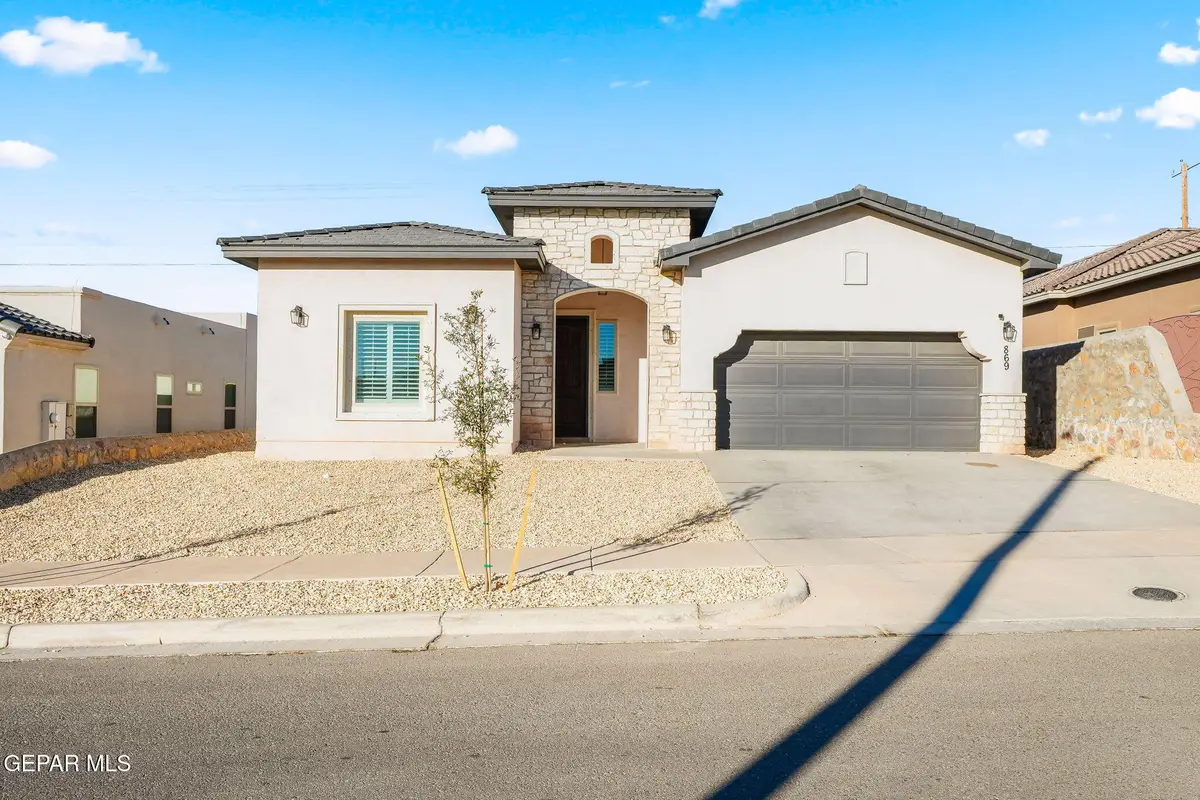 869 Eastwell Drive, Horizon City, TX 79928 - Image #1