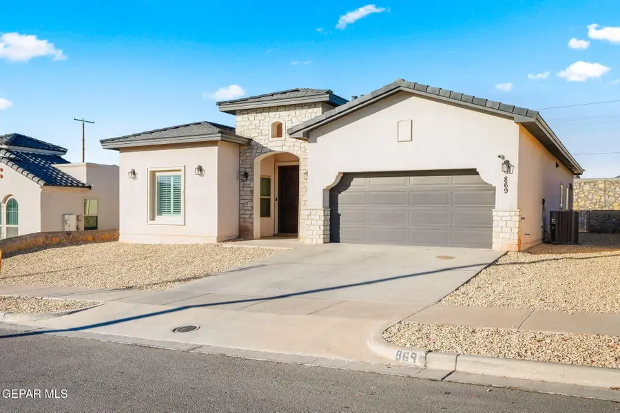 869 Eastwell Drive, Horizon City, TX 79928 - Image #2