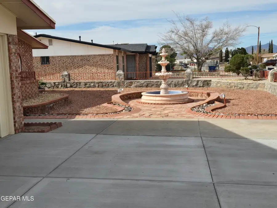 11188 Shoreline Drive, El Paso, TX 79936 - Image #3