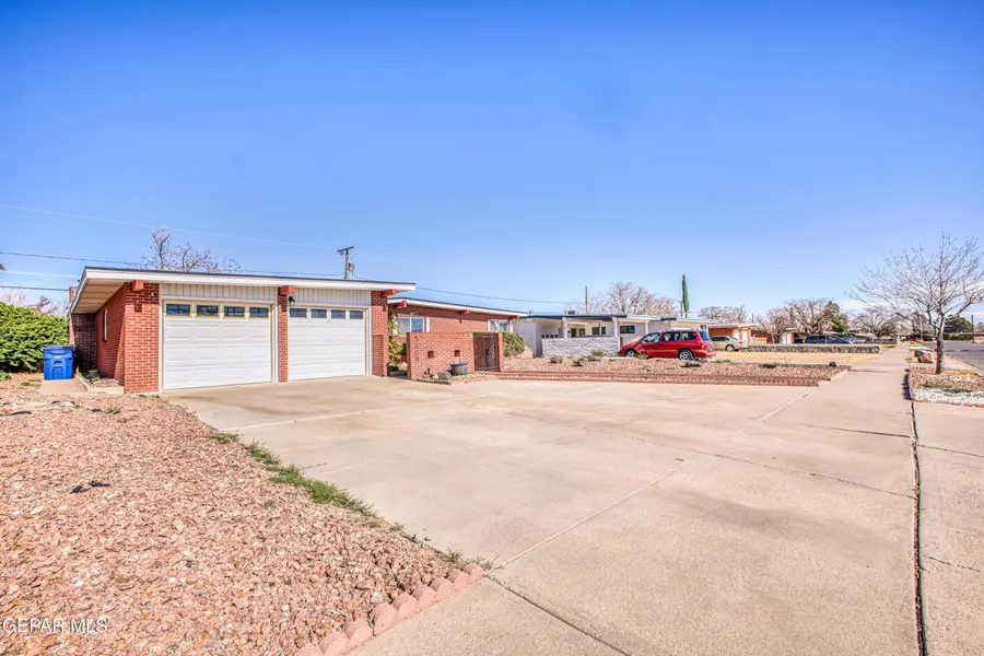 5209 Yvette Avenue, El Paso, TX 79924 - Image #3