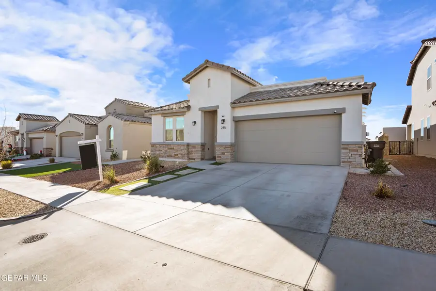 245 Farnborough Street, El Paso, TX 79928 - Image #2