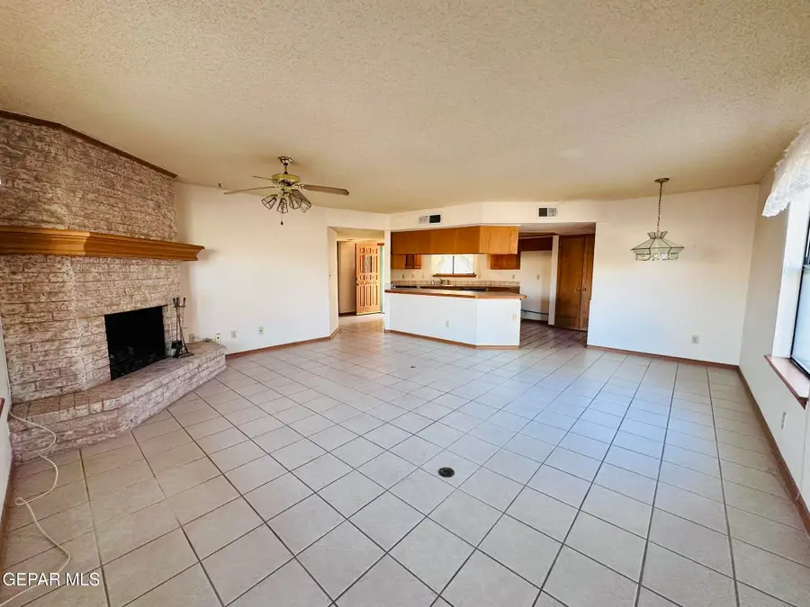 7421 Mission Viejo Drive, El Paso, TX 79912 - Image #2