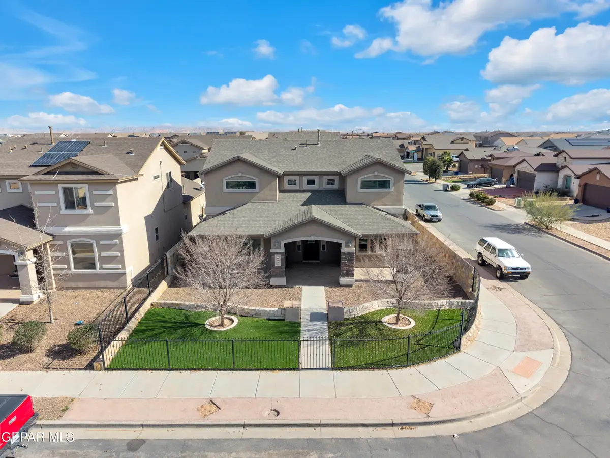 2040 Robert Minnie Place, El Paso, TX 79938 - Image #1