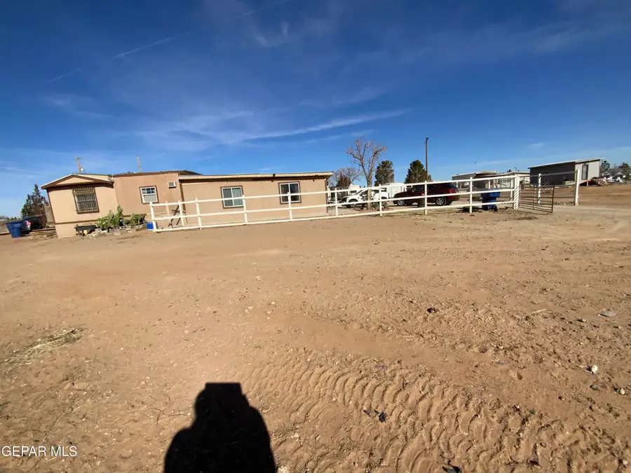 411 Dorado Lane, Chaparral, NM 88081 - Image #2