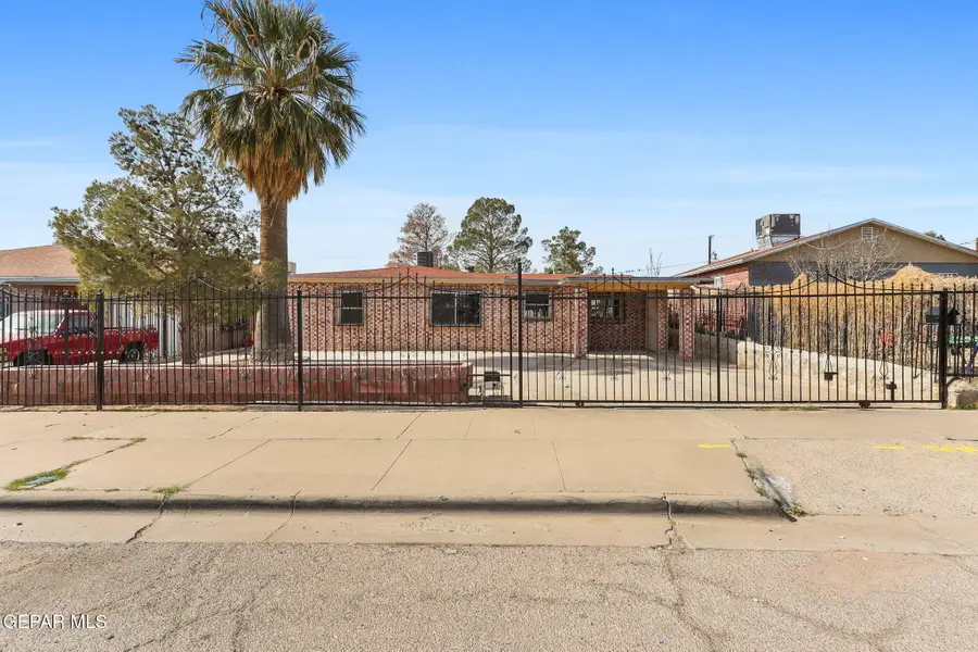 1051 Saint Johns Drive, El Paso, TX 79903 - #2