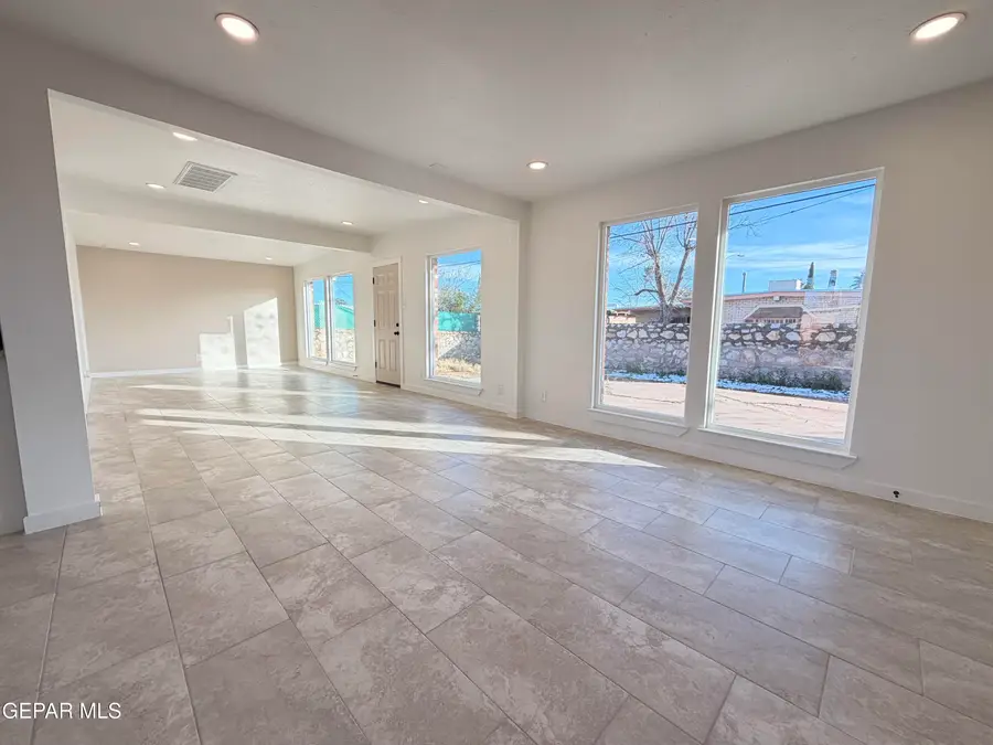 5212 Chateau Avenue, El Paso, TX 79924 - #2