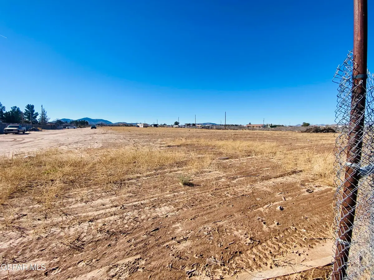 2060 Green Tree Loop, Chaparral, NM 88081 - Image #1