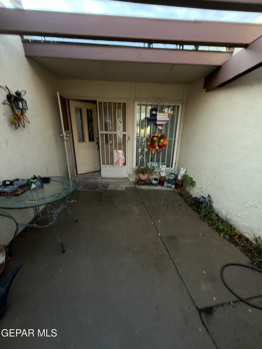 1657 Lomaland Drive, El Paso, TX 79935 - Image #3