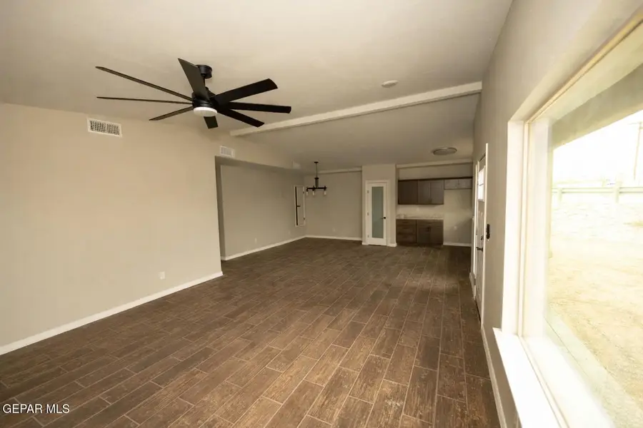 401 Cinecue Way, El Paso, TX 79907 - Image #2