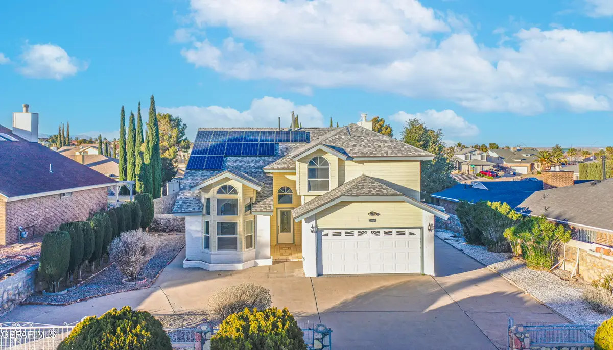 4373 Loma De Luna Drive, El Paso, TX 79934 - Image #1