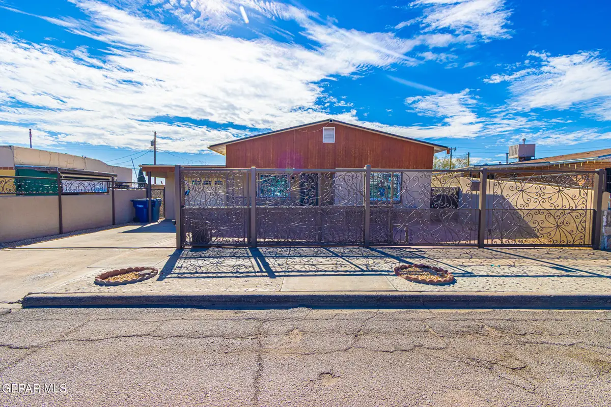 6176 E Yandell Drive, El Paso, TX 79905 - Image #1
