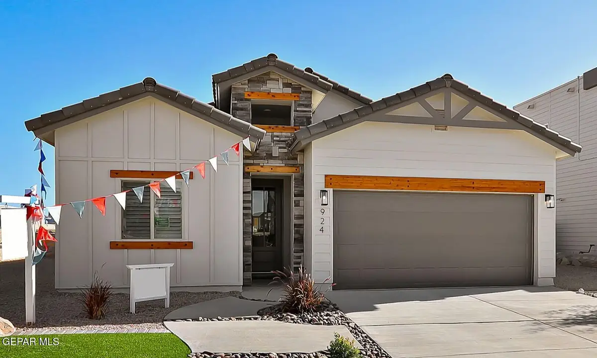 13877 Paseo De Gloria Avenue, El Paso, TX 79928 - #1