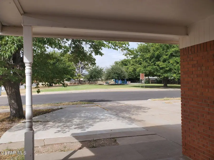 3300 Tyrone Drive, El Paso, TX 79925 - #3