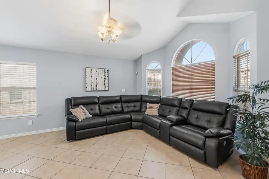 1369 Luz Carpio Way, El Paso, TX 79936 - #3