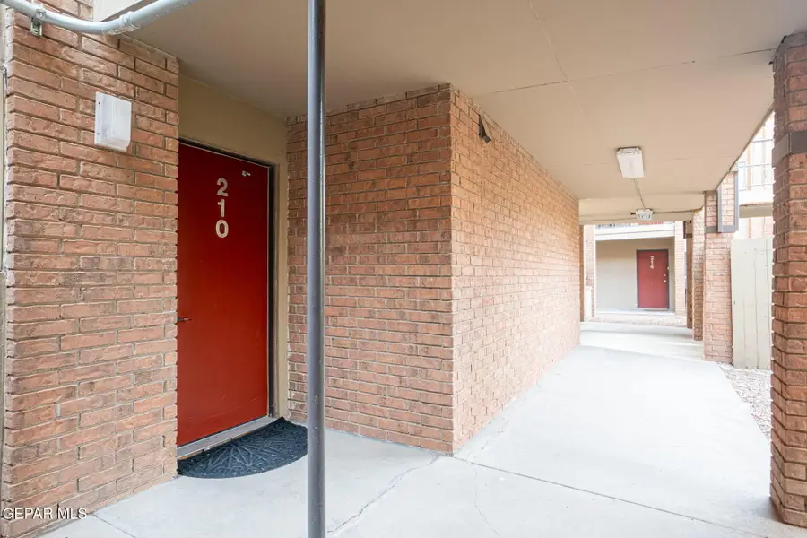 4433 N Stanton Street #E210, El Paso, TX 79902 - #3