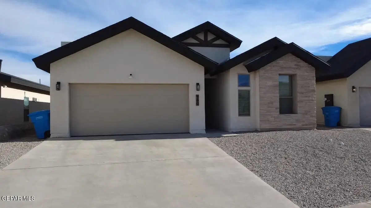 980 Barbara Avenue, Socorro, TX 79927 - #1