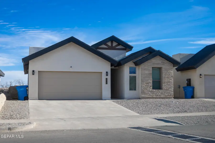 980 Barbara Avenue, Socorro, TX 79927 - #3