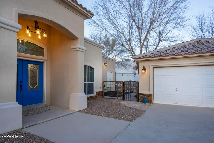 1045 Maximo Street, El Paso, TX 79932 - #3