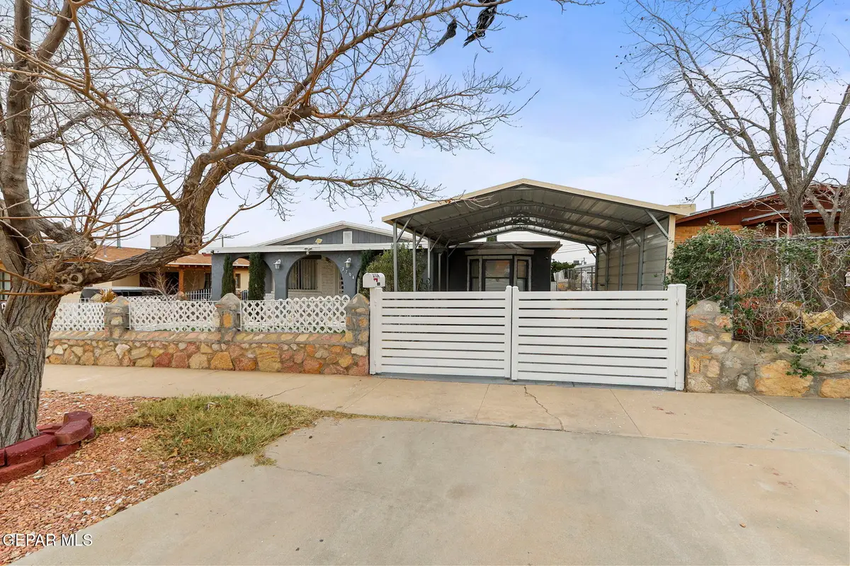 2704 Mckinley Avenue, El Paso, TX 79930 - #1
