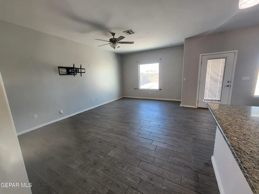 10093 Hueco Junction Road, Socorro, TX 79927 - #2