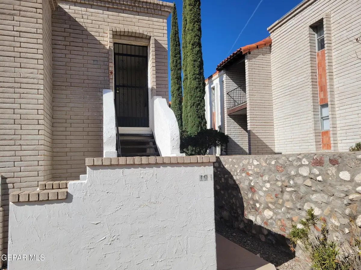 6201 Escondido Drive #19 H, El Paso, TX 79912 - #1