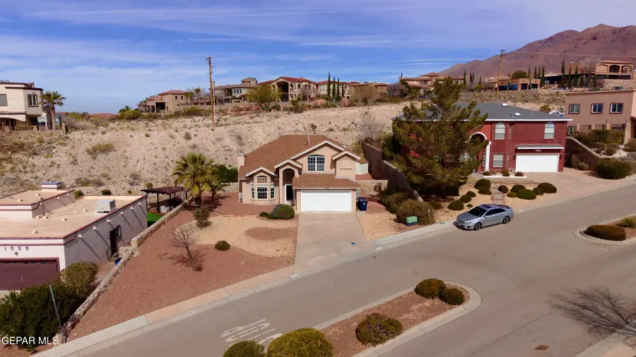 1013 Via De La Paz Drive, El Paso, TX 79912 - #2
