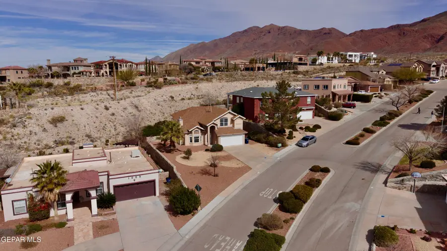 1013 Via De La Paz Drive, El Paso, TX 79912 - #3