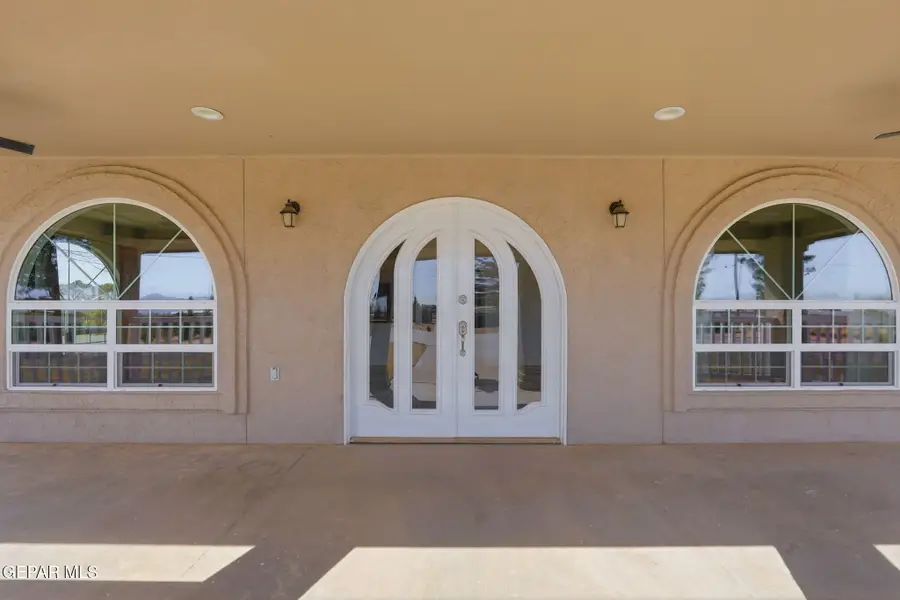 928 Mike Court, Chaparral, NM 88081 - #3