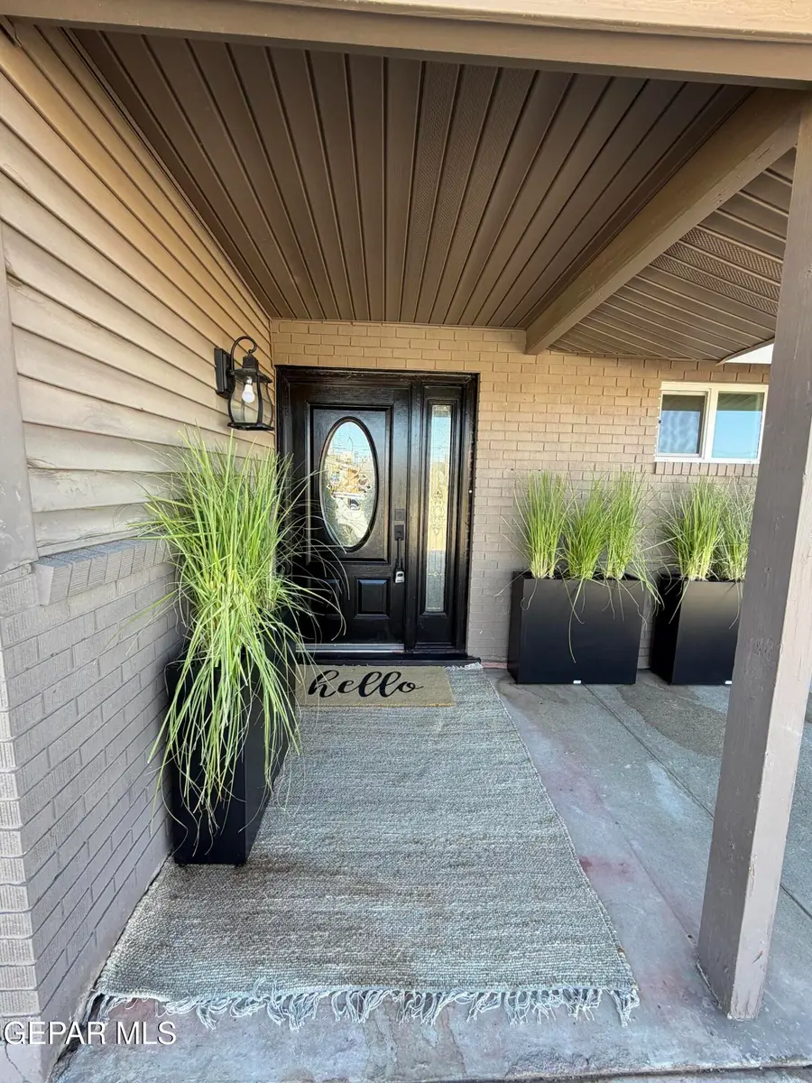 229 Granada Avenue, El Paso, TX 79912 - #2